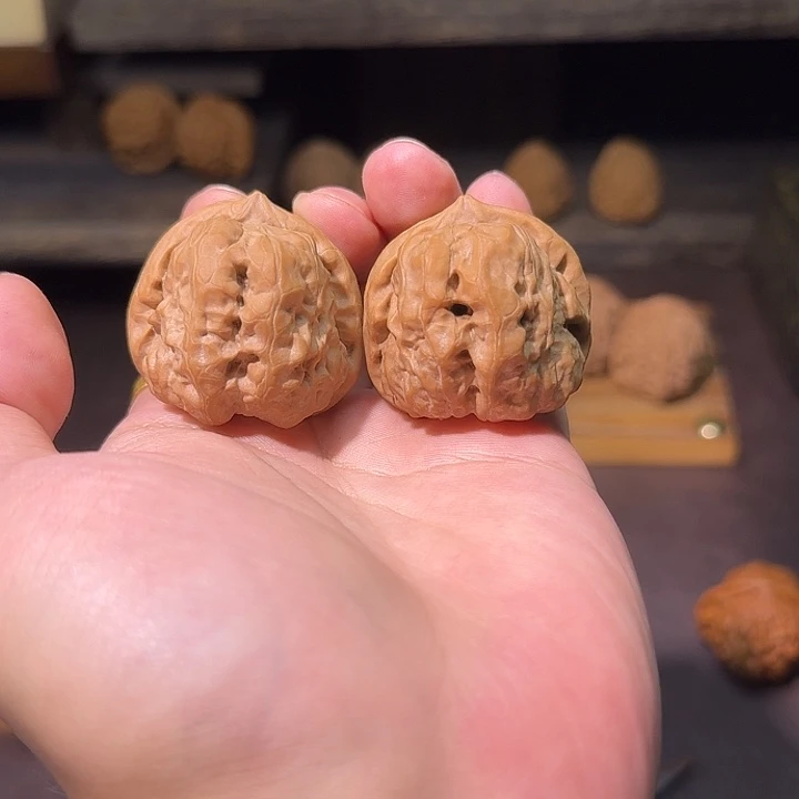 Y****吊坠文玩核桃全品39蛤蟆头延庆产区