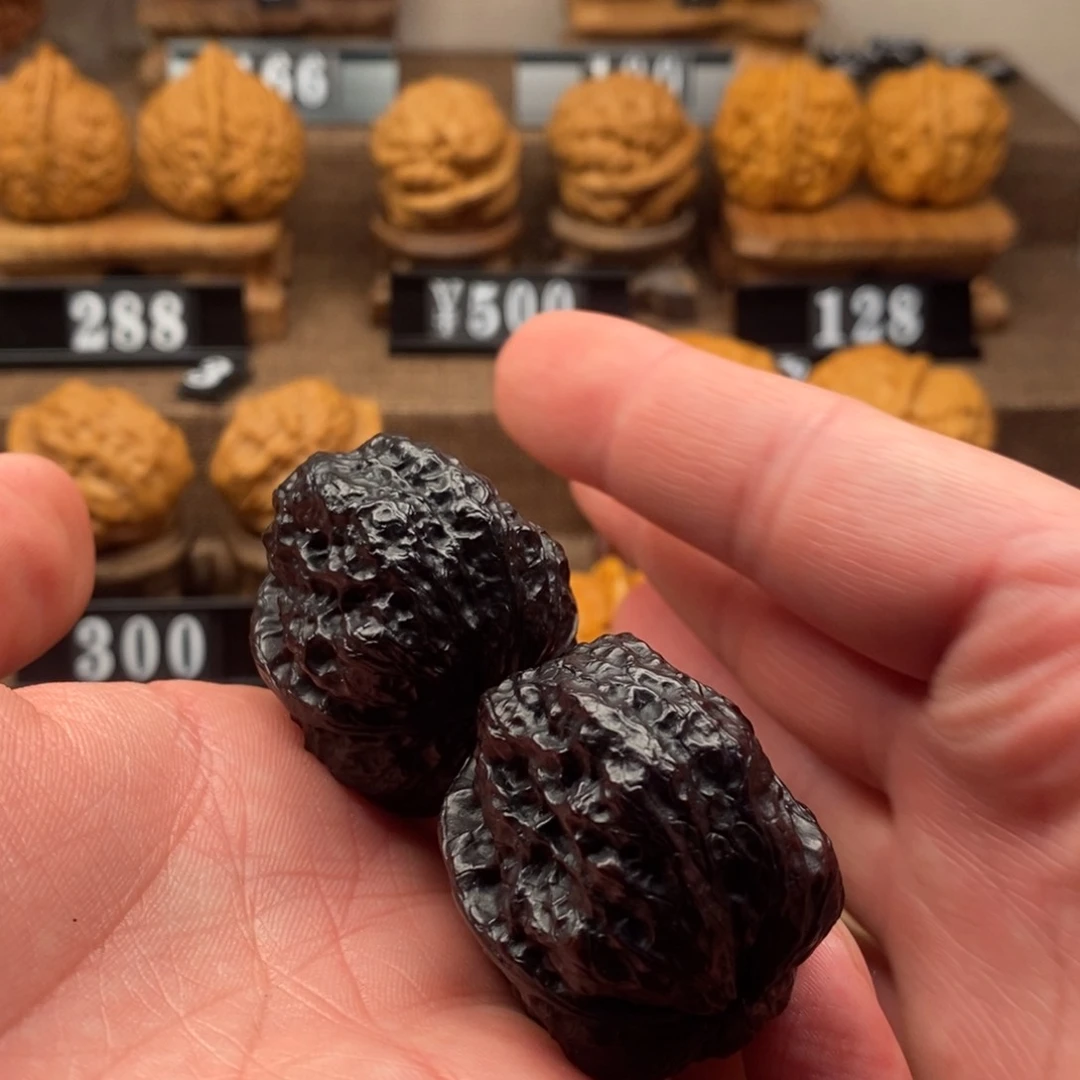 文玩核桃把件M**谷铁核桃