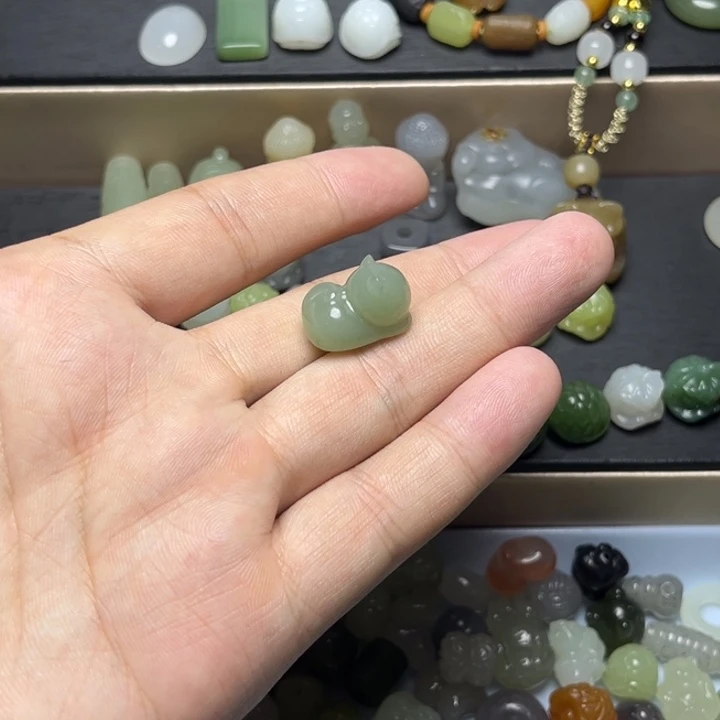 *****吊坠(不含链)未镶嵌和田玉