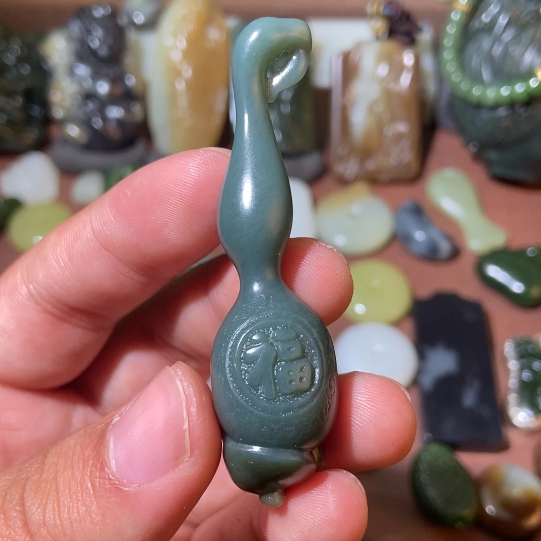 和田玉未镶嵌挂件