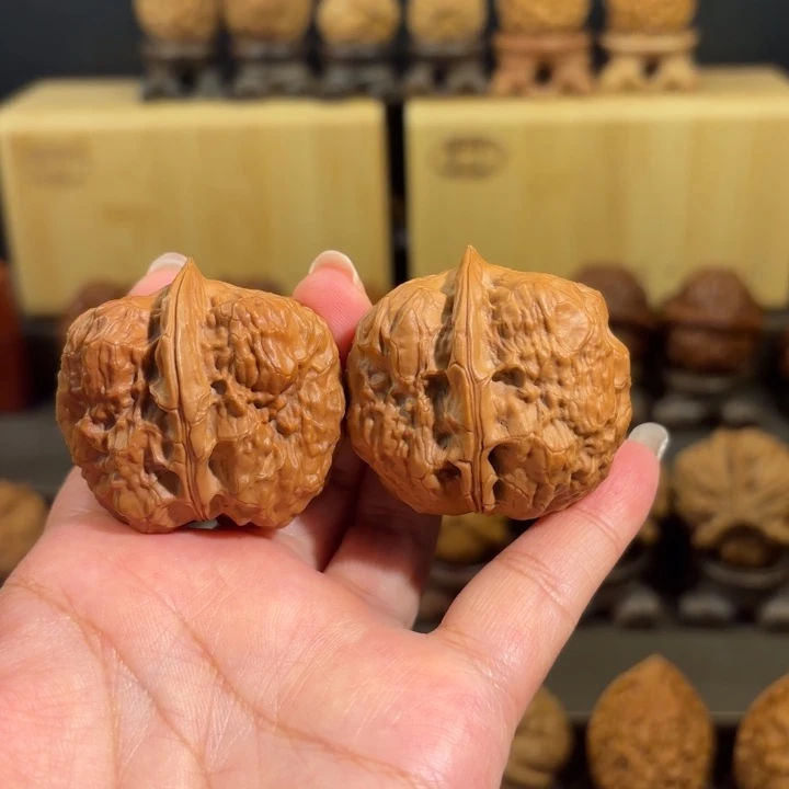 文玩核桃吊坠～****～铁门墩