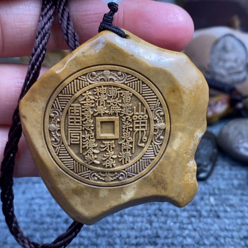 【闪购商品】原石雕刻手把件