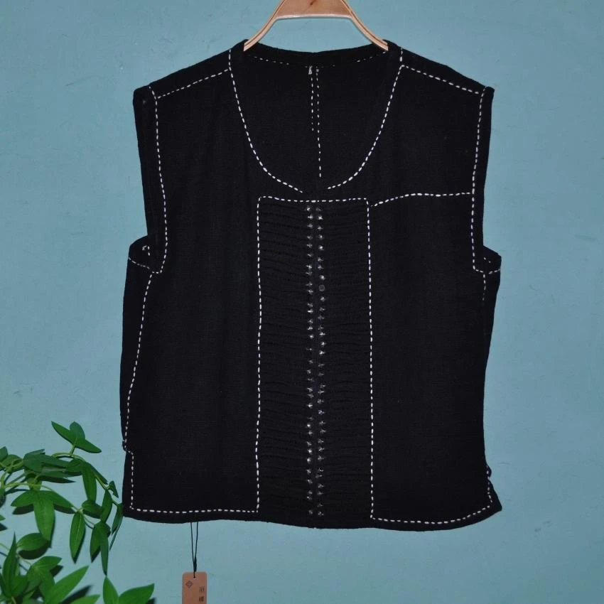 女钉珠马夹铆钉薄款短款圆领马夹复古女士女装黑色宽松马甲