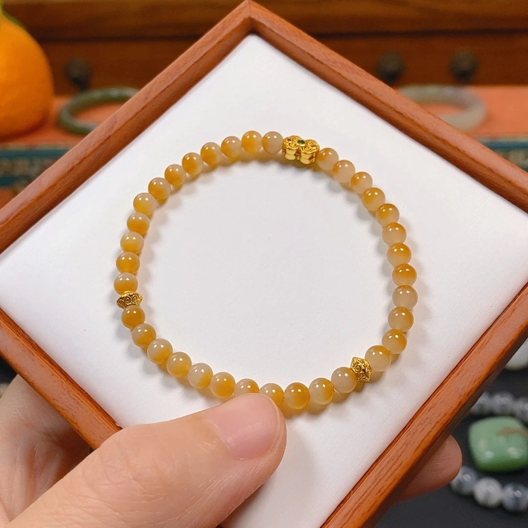 小****和田玉未镶嵌手串