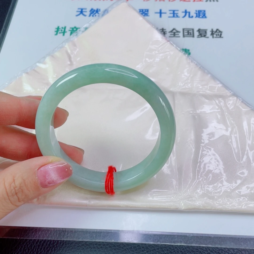 ℳ***.翡翠手镯未镶嵌天然