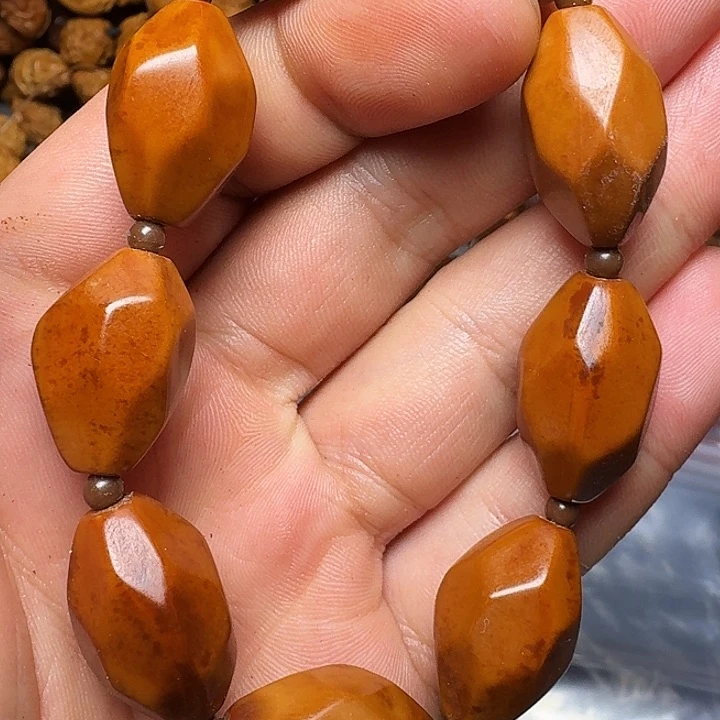 橄榄核手串你是谁