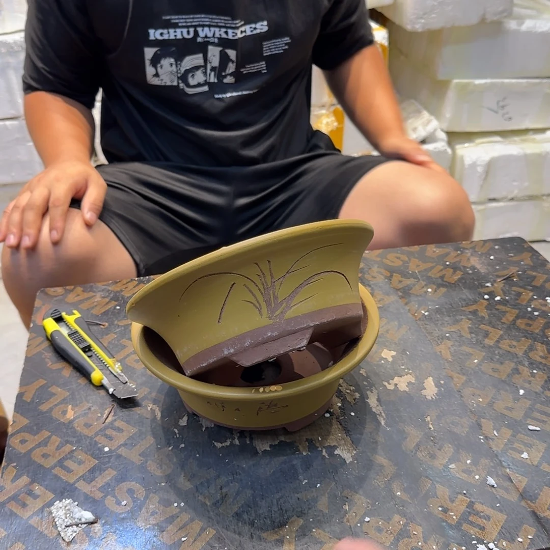 紫砂花盆瑕疵和瑕疵