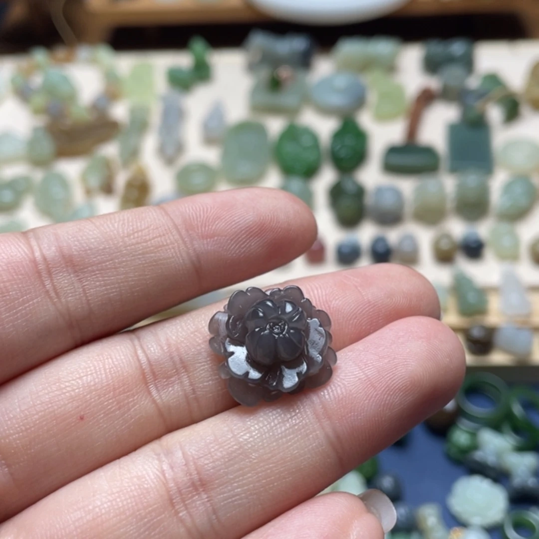 和田玉未镶嵌吊坠(不含链)