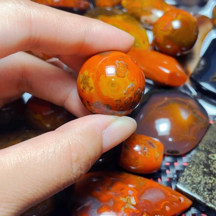 迷***茫玛瑙/玉髓玛瑙未镶嵌