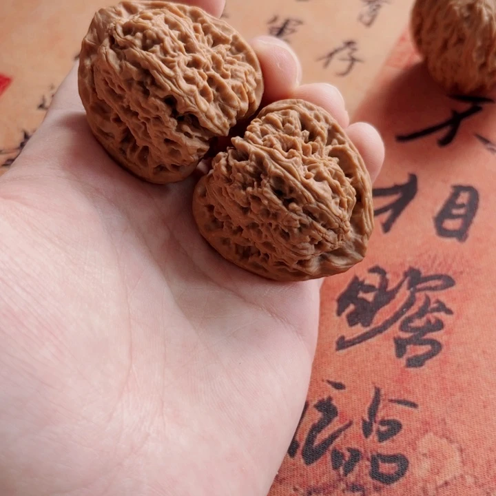 文玩核桃吊坠39三角南疆石