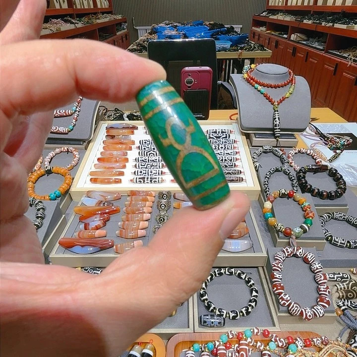 未镶嵌玛瑙/玉髓珠宝奇石