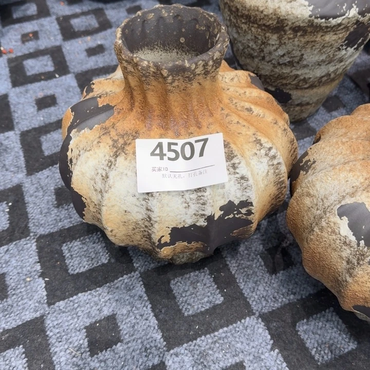 伊****瓷片景德镇高温花器编码4507高28口8默认无孔