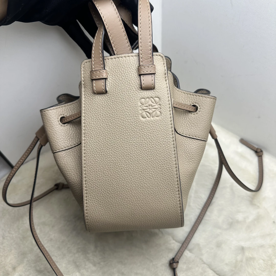 99新 LOEWE/罗意威 mini沙色全皮吊床