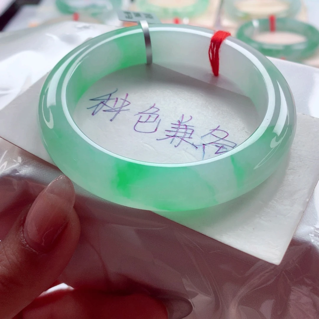 翡翠未镶嵌手镯师妹55.3阳春白雪正阳绿