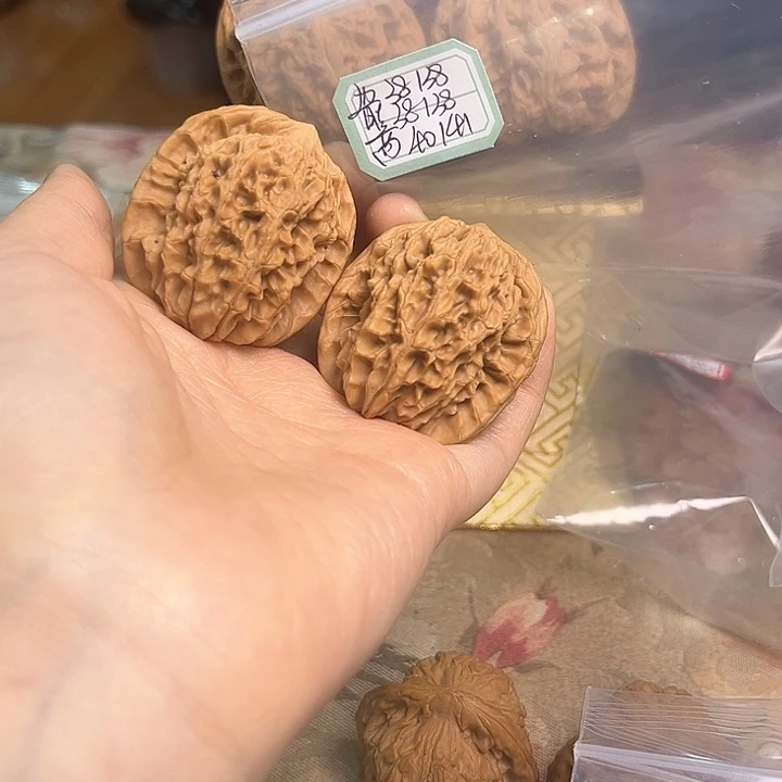 文玩核桃把件非嫁接马老四