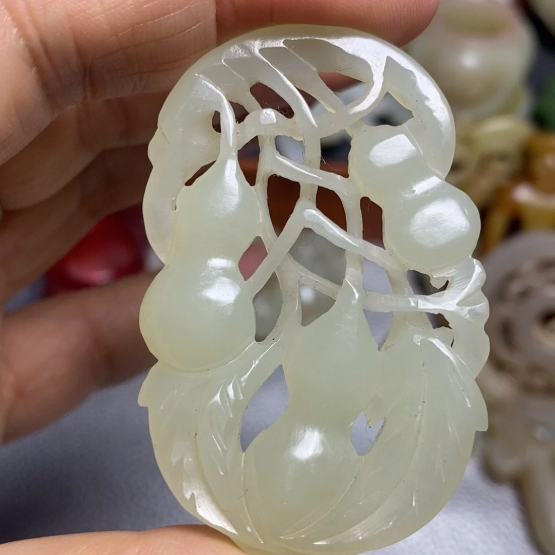和田玉（糖玉）未镶嵌颈饰