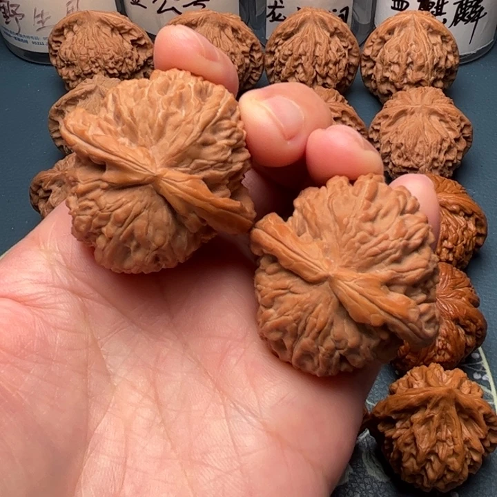 吊坠文玩核桃39白狮子