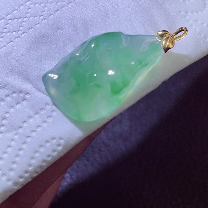 颈饰18K金镶嵌翡翠翡翠