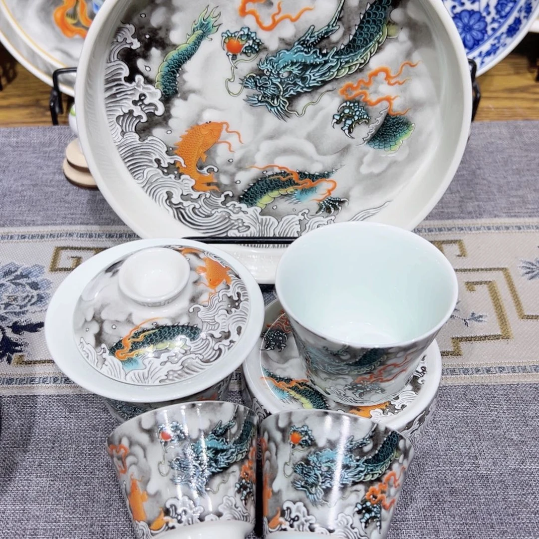 景德镇陶瓷艺术展在上海举办期间