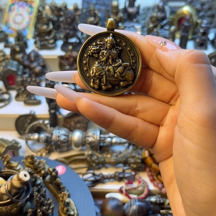 羽***师泥塑闪价漏价一件