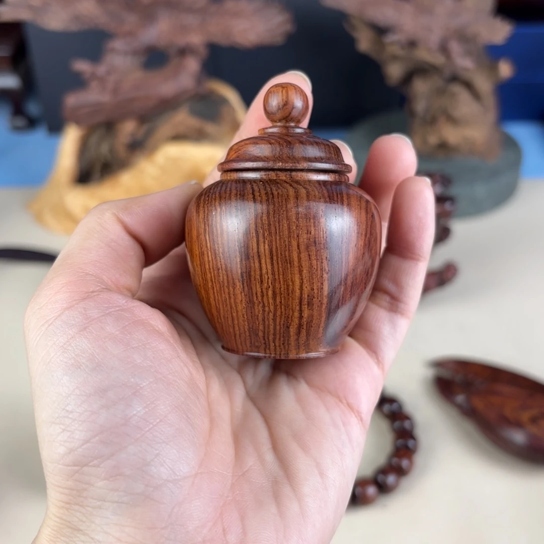 狂***雕黄花梨/降香黄檀把件