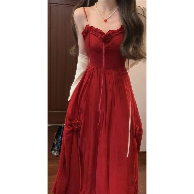 法式温柔浪漫玫瑰系带红色花朵装饰吊带连衣裙度假风大摆长裙9346