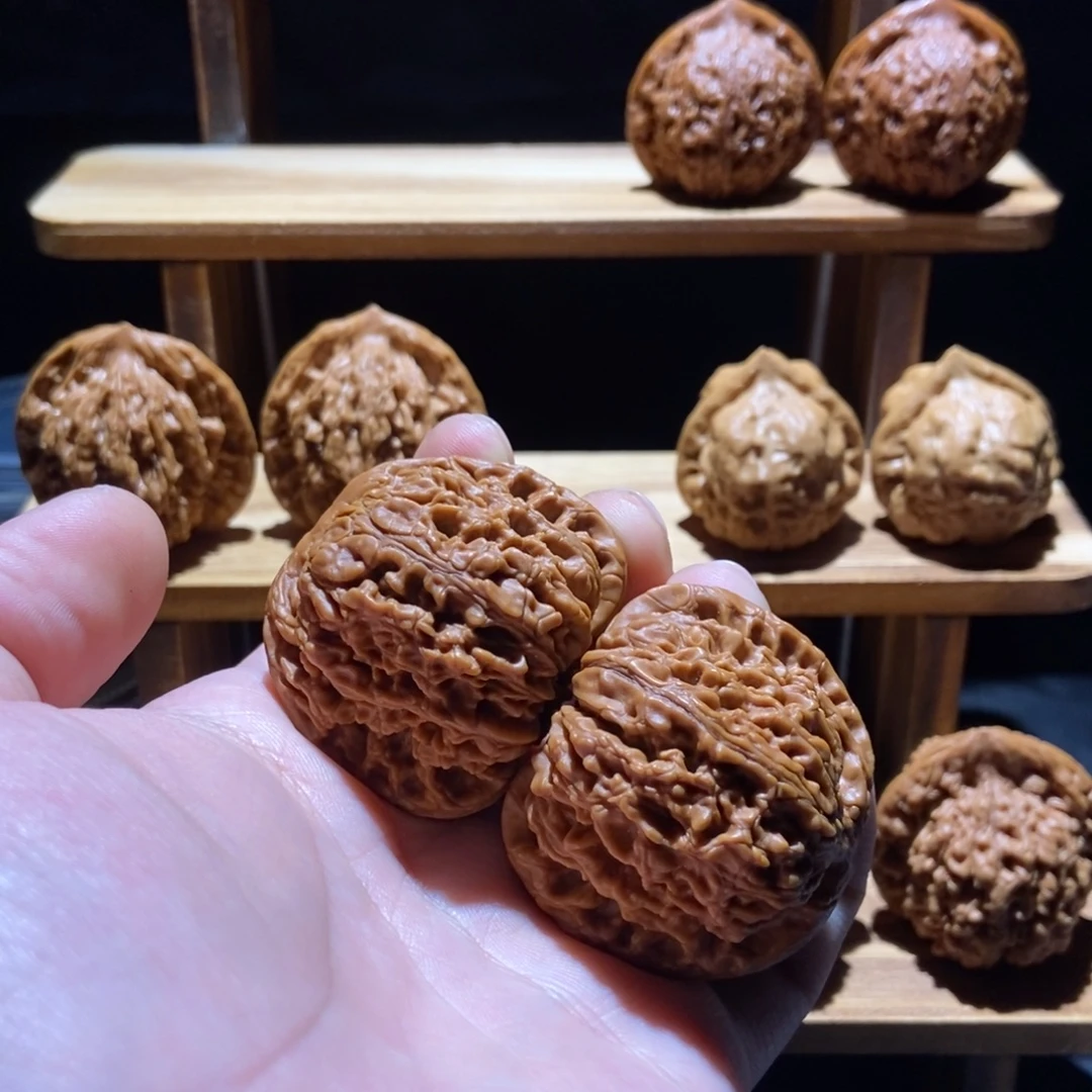 吊坠文玩核桃球疆红皮44微修