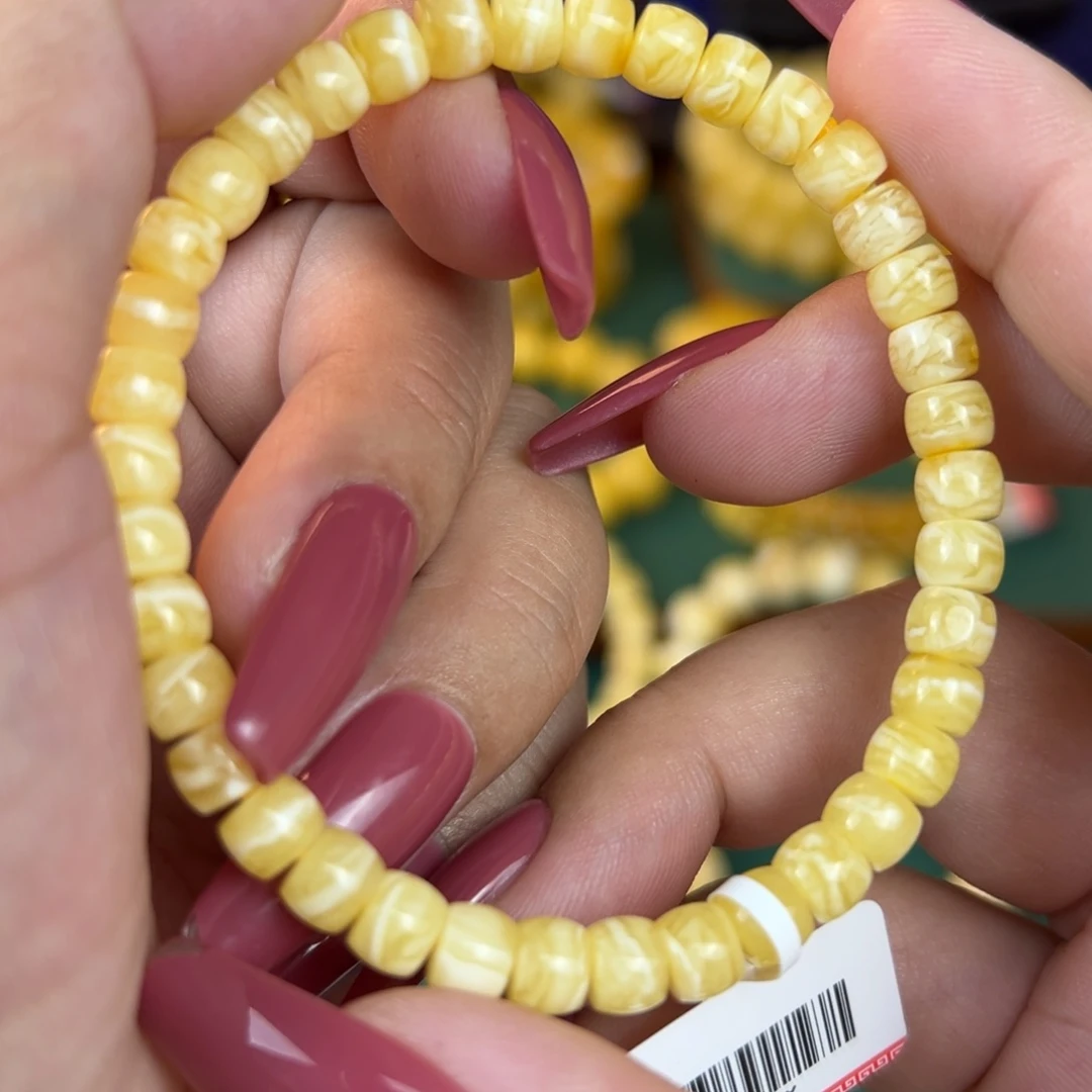 未镶嵌琥珀珠宝奇石