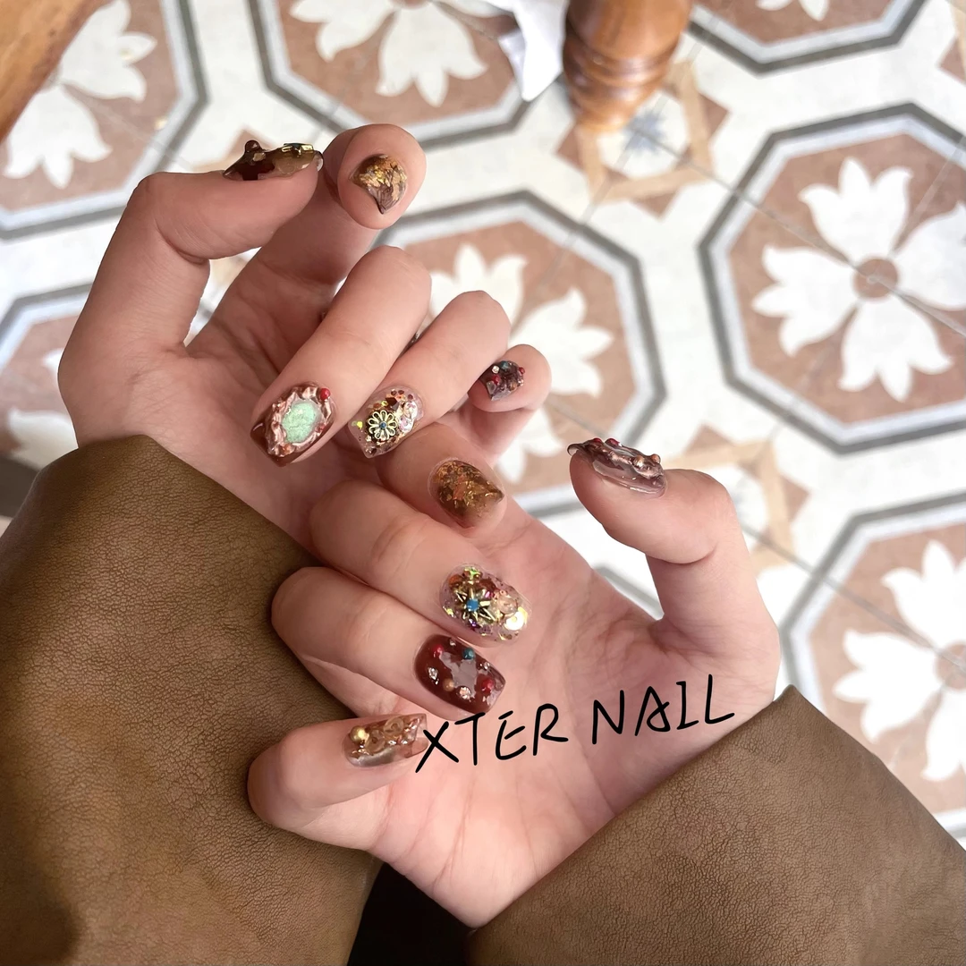 复古宝石重工款鎏金红穿戴美甲成品显白假指甲贴片短款美甲片