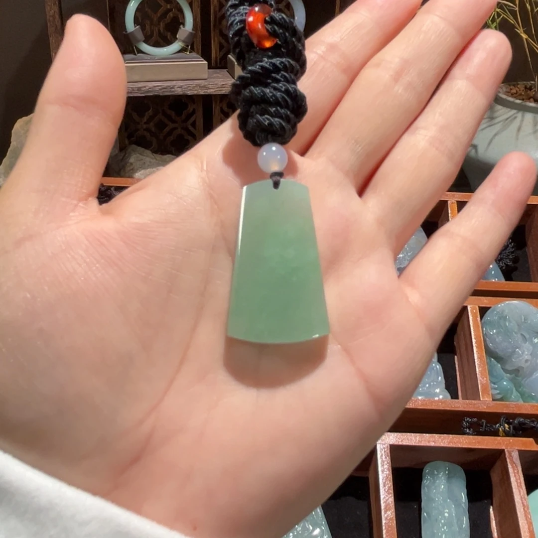 翡翠未镶嵌颈饰天然