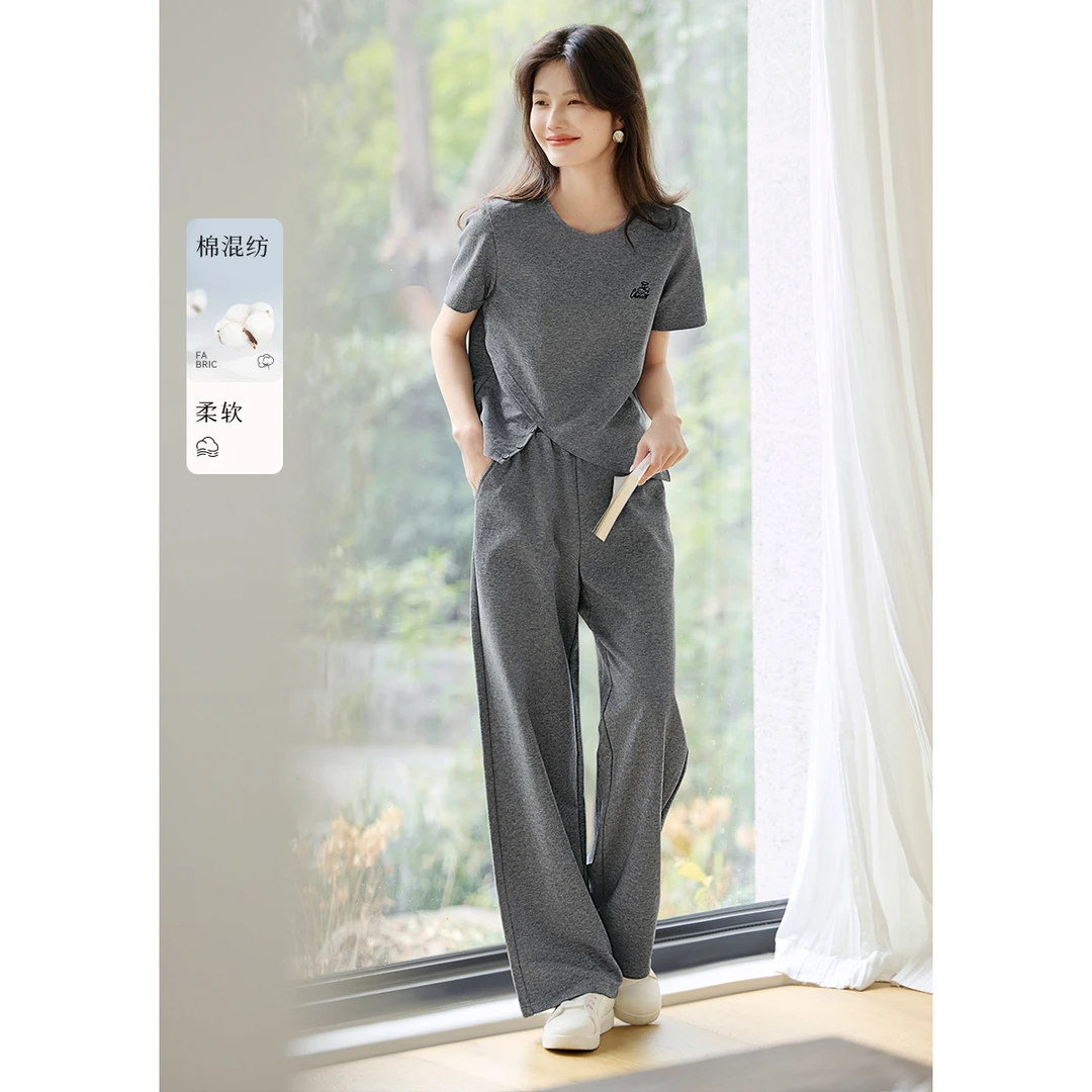 XWI/欣未【慵懒时光】夏日都市休闲刺绣开衩针织T恤+长裤两件套装女