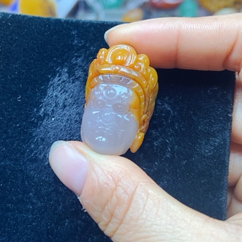 【闪购商品】未镶嵌石英质玉（黄龙玉）颈饰