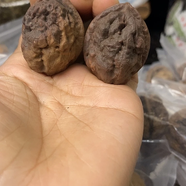 核桃云南铁核桃基地70