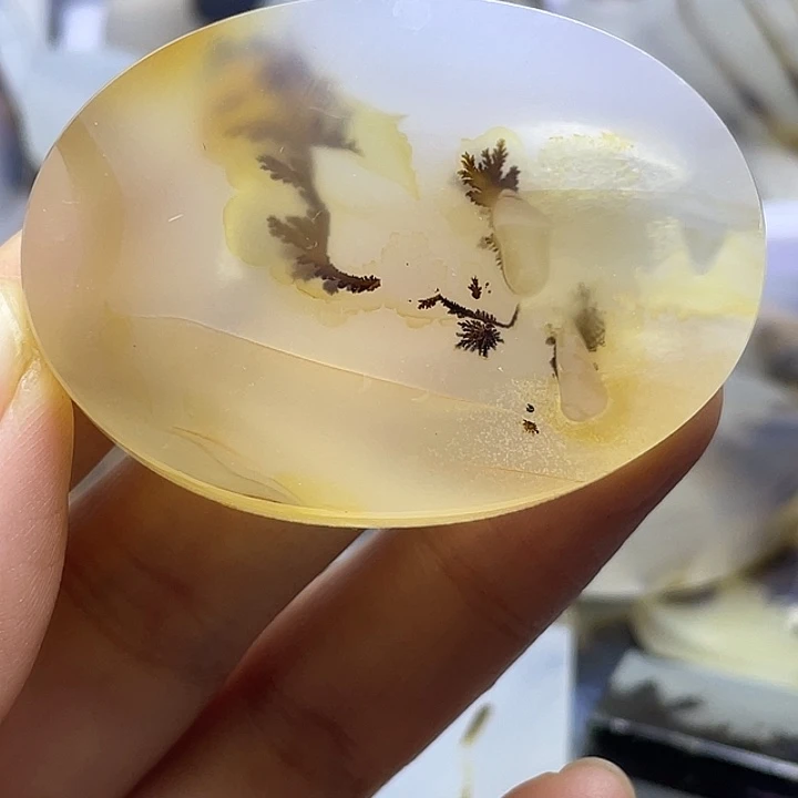未镶嵌颈饰玛瑙/玉髓