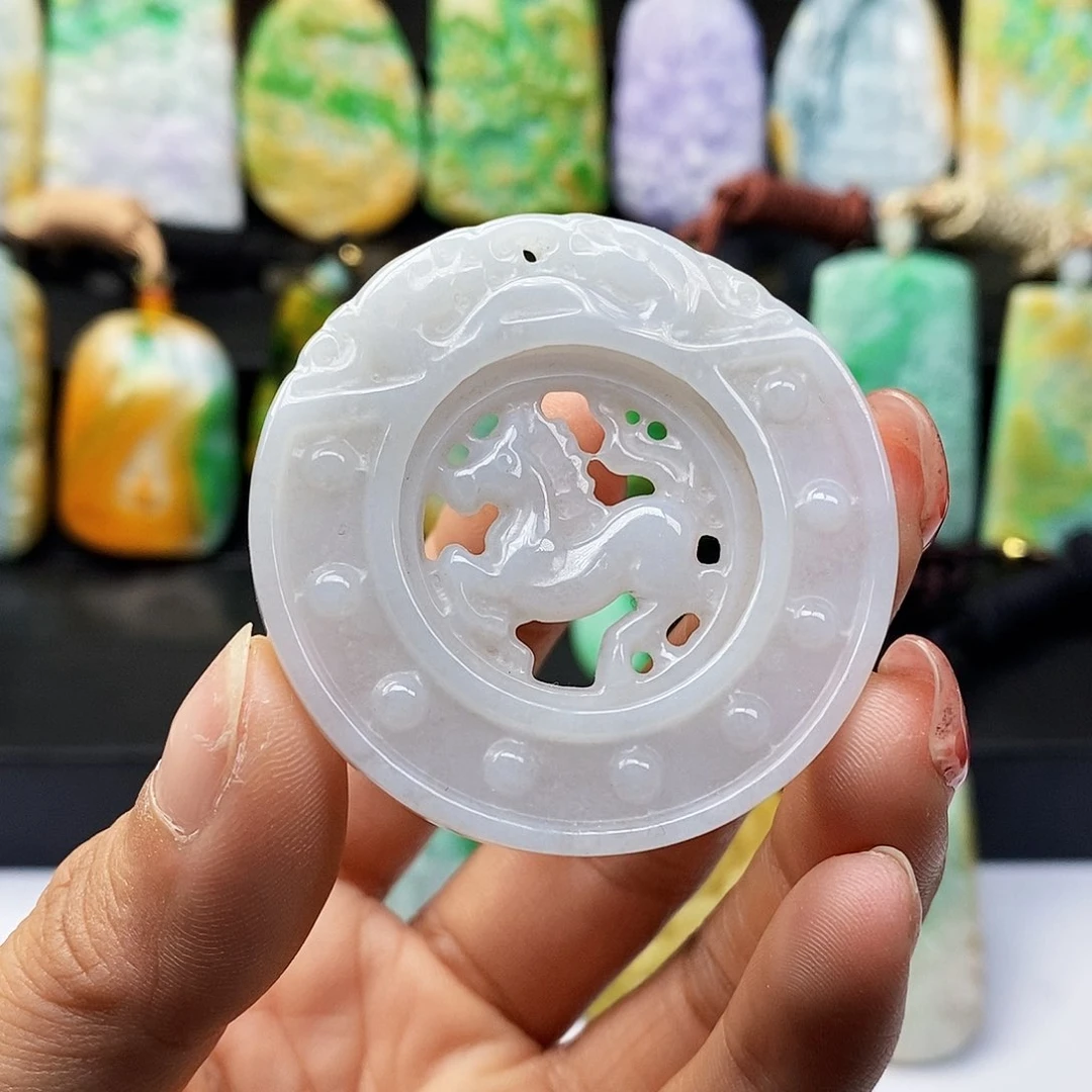 颈饰未镶嵌翡翠翡翠A货一物一证