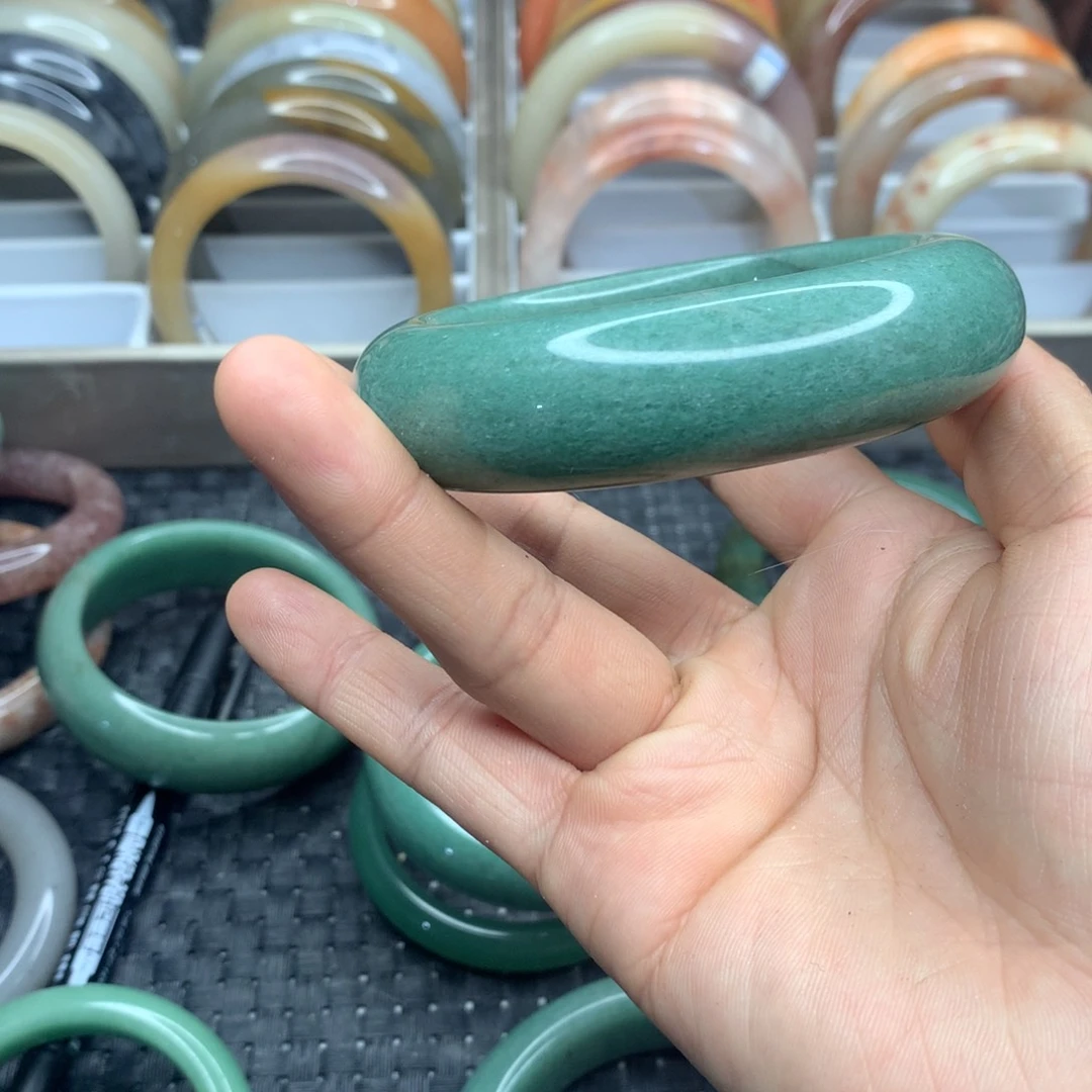 石英质玉手镯未镶嵌用****374