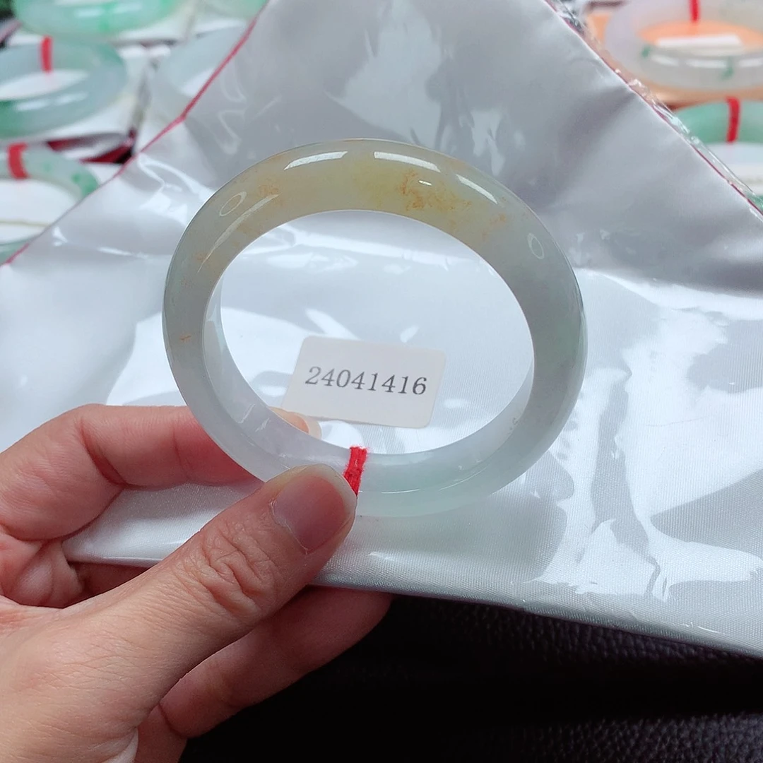 翡翠手镯未镶嵌天然A货翡翠手镯