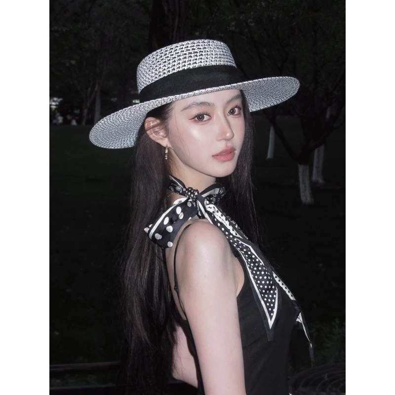 法式小香风黑白镂空平顶草帽英伦风时尚气质礼帽出游度假防晒帽女