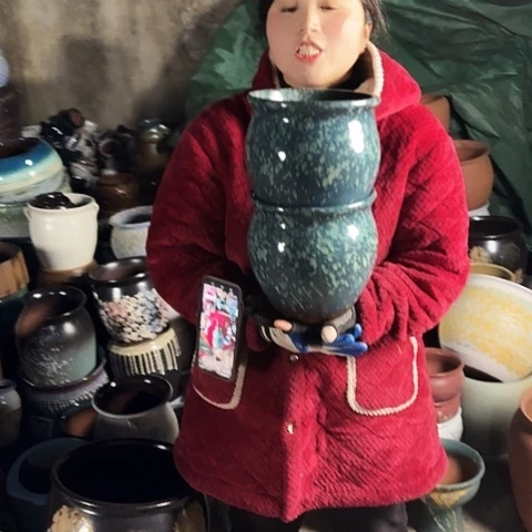 口19高19瑕疵盆子。