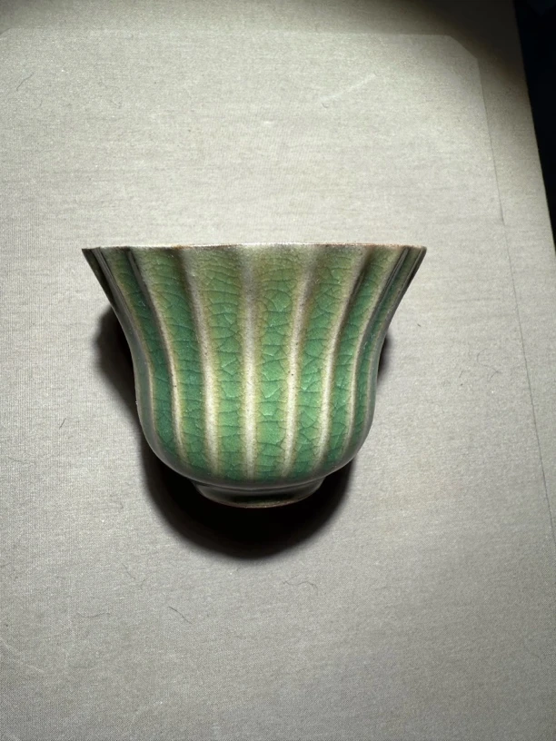 豆绿小菊花陶瓷杯复古茶杯家用功夫茶具