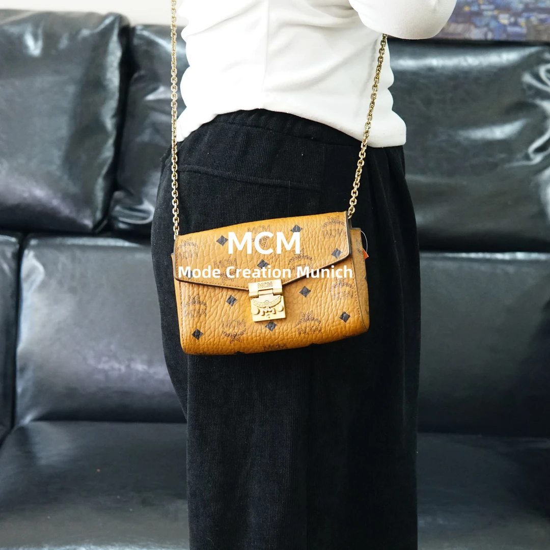 95新 MCM 干邑色斜挎包/WJ11618019/8019