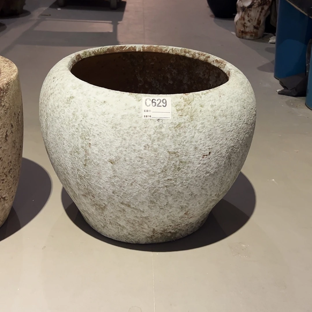 瓶c629高36口33已打孔陶瓷