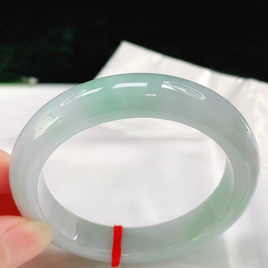 翡翠手镯未镶嵌11 号翡翠手镯