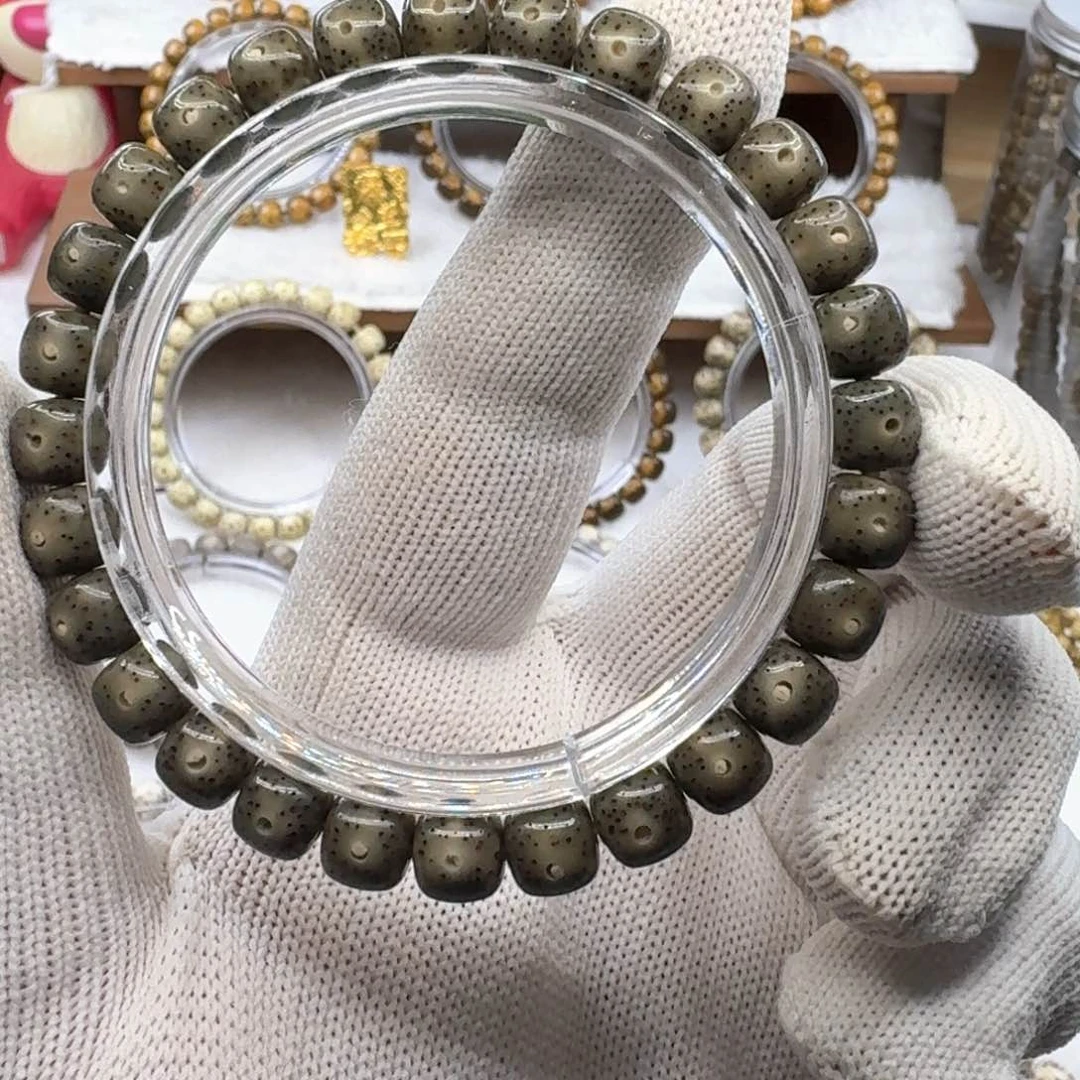 星月菩提手串海南星月小绿冰嘎嘎绿