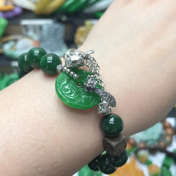 翡翠未镶嵌手链手链43