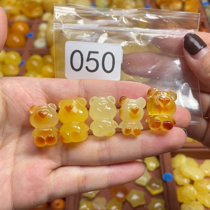 蜜蜡未镶嵌珠宝奇石满蜡无优化小熊一个可挑选