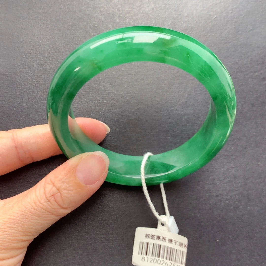 未镶嵌手镯石英质玉