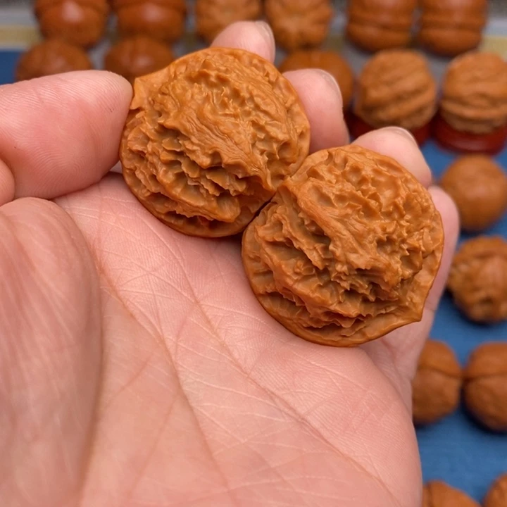 文玩核桃把件荔枝纹