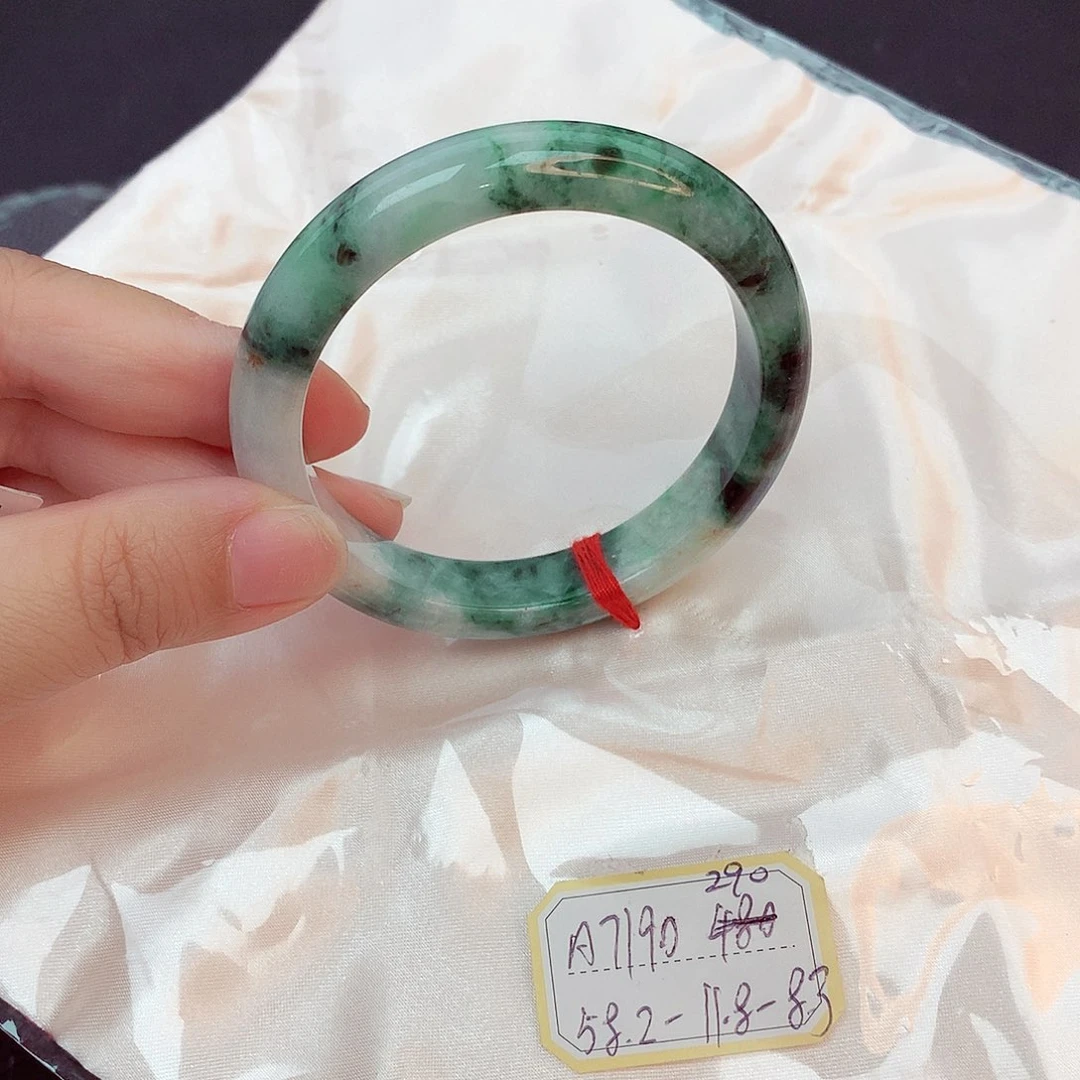 翡翠手镯未镶嵌天然缅甸翡翠A货