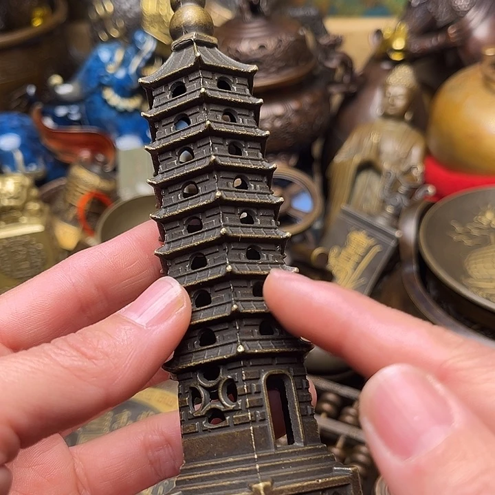 精美铜器批发档口